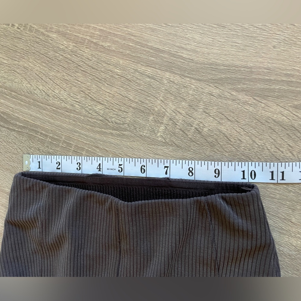 Lululemon Ribbed Softstreme Flared Pant 
Espresso. Size 0 - Picture 9 of 12